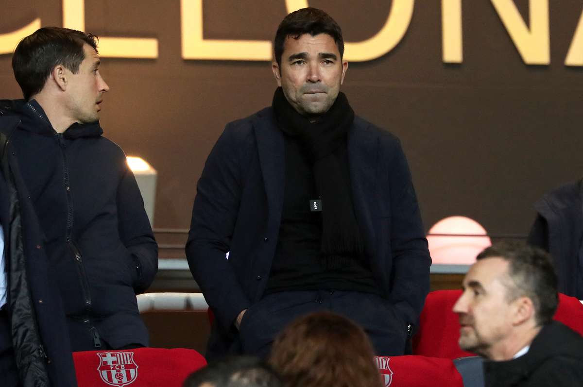 Gordon isi pune planul in aplicare agentii sai negociaza la Barcelona