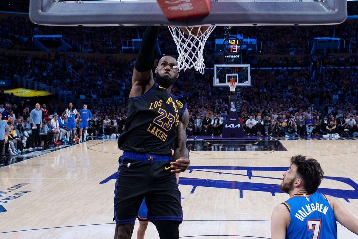 LA Lakers vrea sa i oferi timp lui LeBron James pentru a si decide viitorul