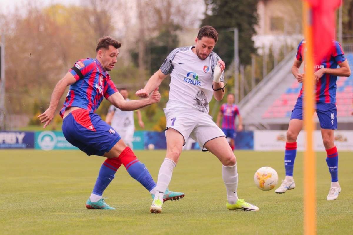 LIVE FC Bihor Chindia Targoviste Incepe etapa a opta din play off ul Ligii a II a