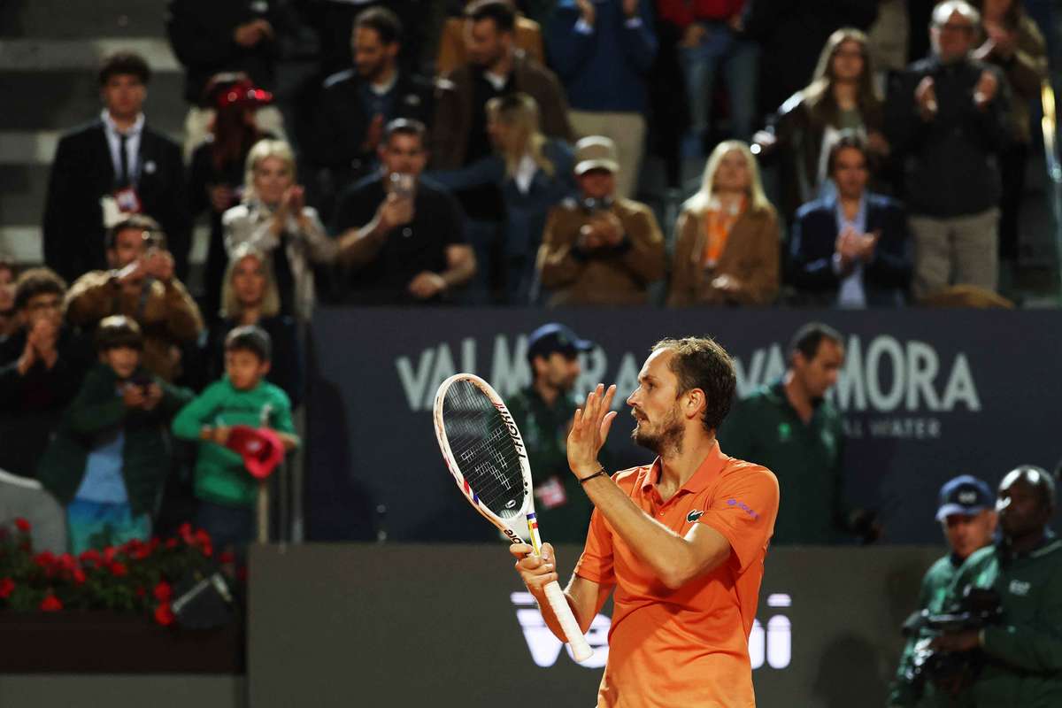 Medvedev se califica in semifinale la Roma si va infrunta pe Sinner