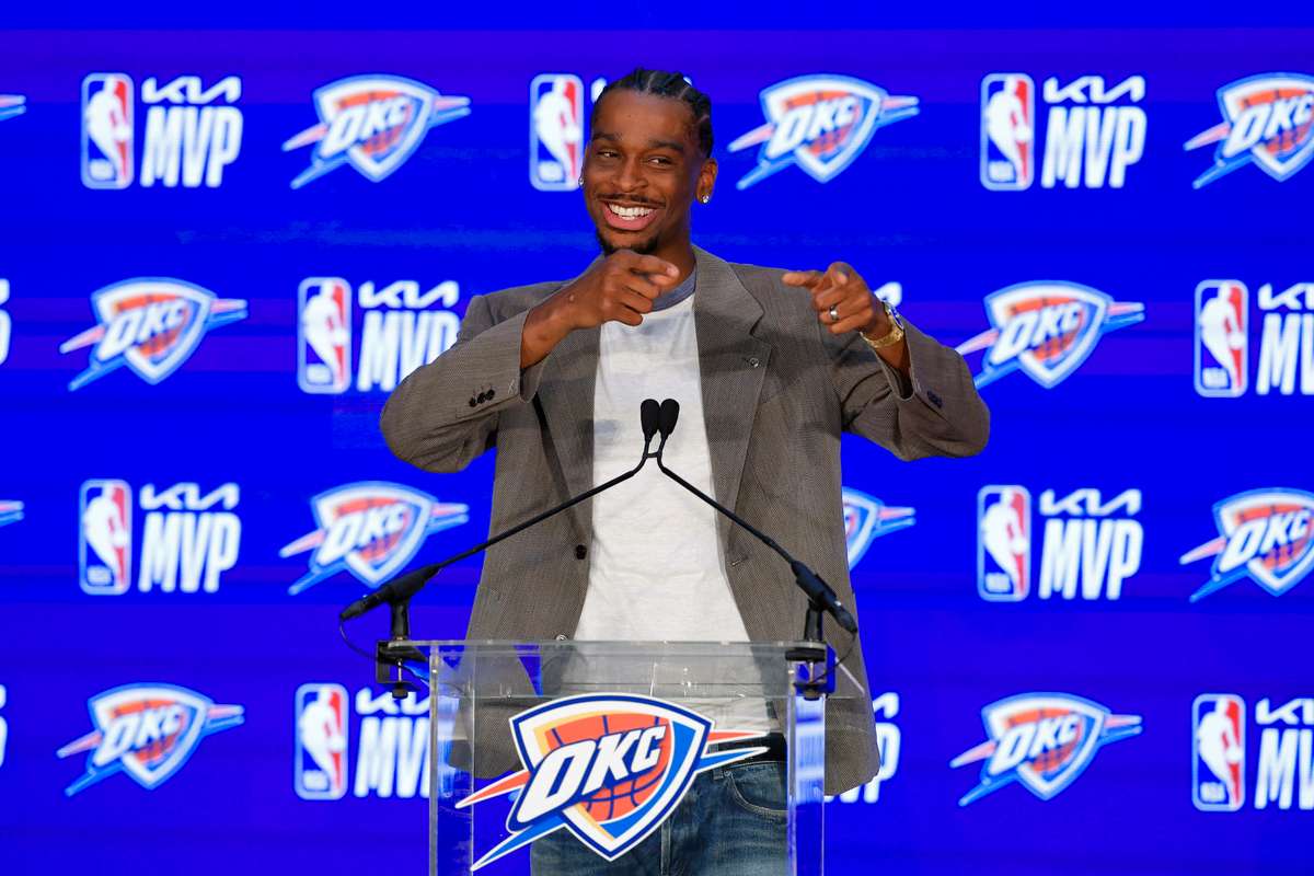 Pentru prima dată în 22 de ani, LeBron James nu se află în echipa ideală a sezonului. 2 Pentru prima data in 22 de ani LeBron James nu se afla in echipa ideala a sezonului