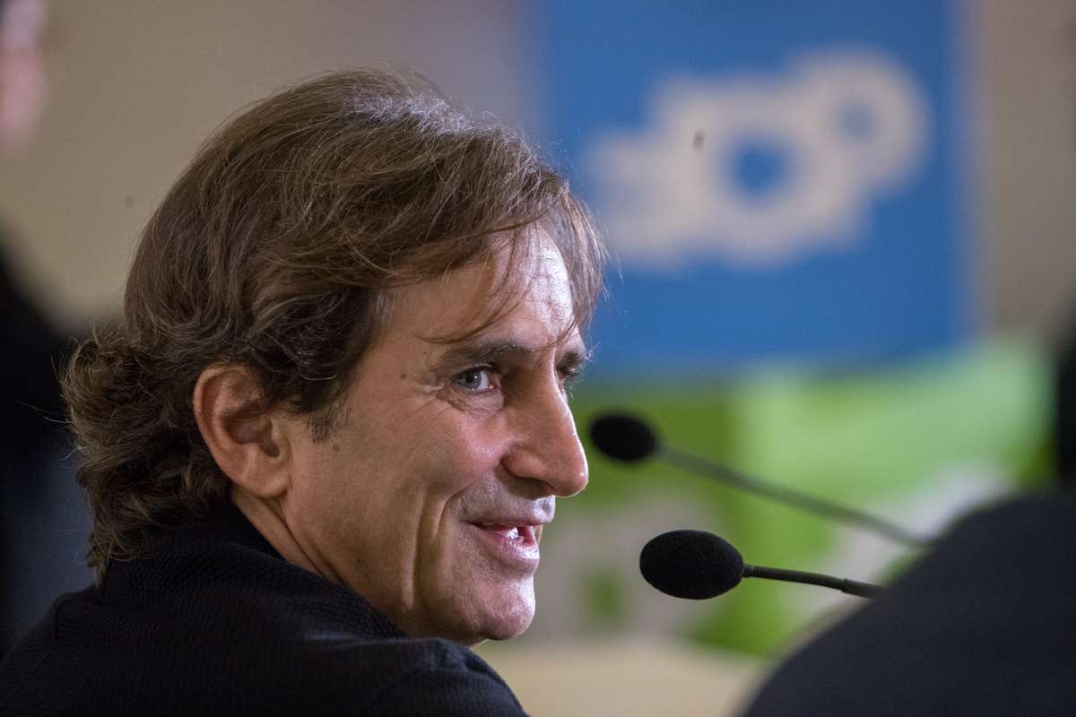 doliul in lumea sporturilor cu motor a decedat fostul pilot de formula 1 alex zanardi