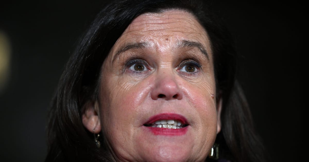 esecul dublu al sinn fein in alegerile partiale din irlanda exercita presiune asupra liderului partidului