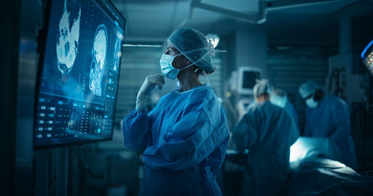 Cum a reusit o femeie cu doar 8 clase sa se angajeze ca doctor intr un spital din Italia consultand aproape 160 de pacienti