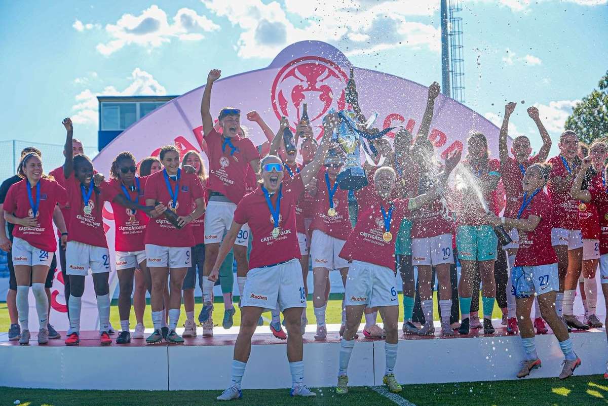 Farul conduce fotbalul feminin in Romania Fetele din Constanta reusesc eventul