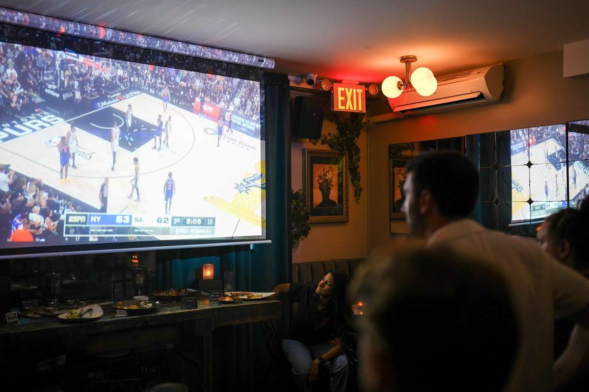 Finala NBA dintre NY Knicks si San Antonio Spurs cea mai urmarita din 1998 pana in prezent