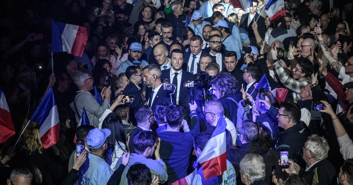 Jordan Bardella sosete pentru Europa