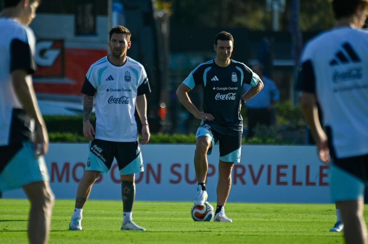 Scaloni recunoaste statutul special al lui Messi in nationala Argentinei Deciziile pe care le luam le discutam cu el