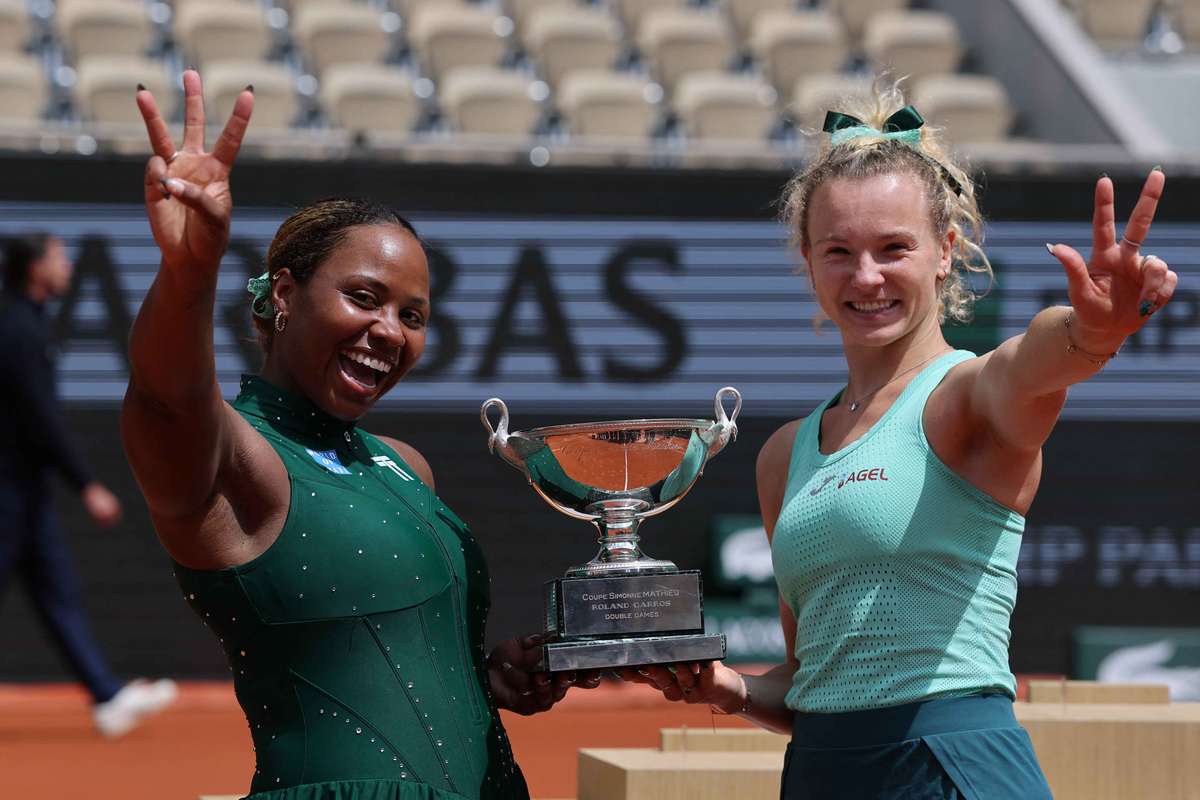 siniakova si townsend castiga titul de dublu la roland garros al treilea trofeu major obtinut impreuna