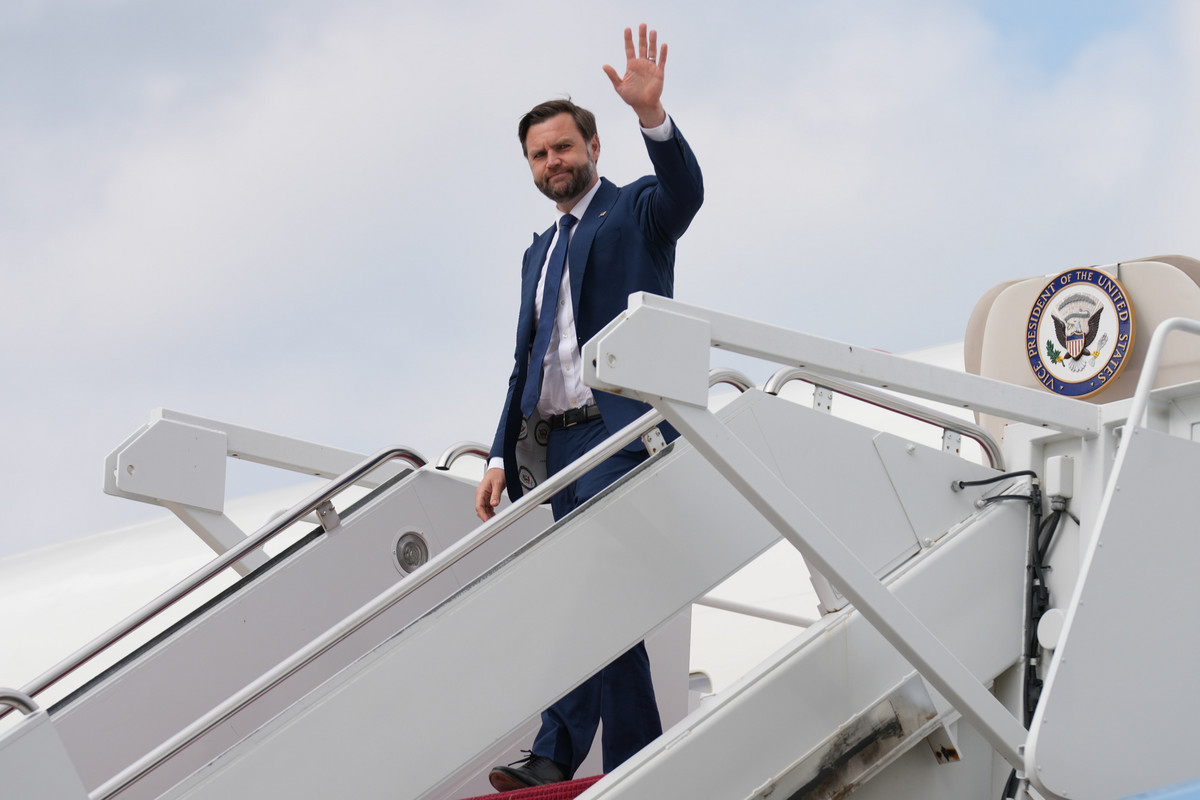 Afacere sau nu: Echipa lui Vance consideră că abordează Iranul într-un mod „corect” 2 Afacere sau nu Echipa lui Vance considera ca abordeaza Iranul intr un mod corect