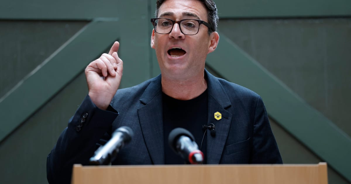 Andy Burnham promite sa gaseasca miliarde pentru a acoperi deficitul de aparare al Regatului Unit