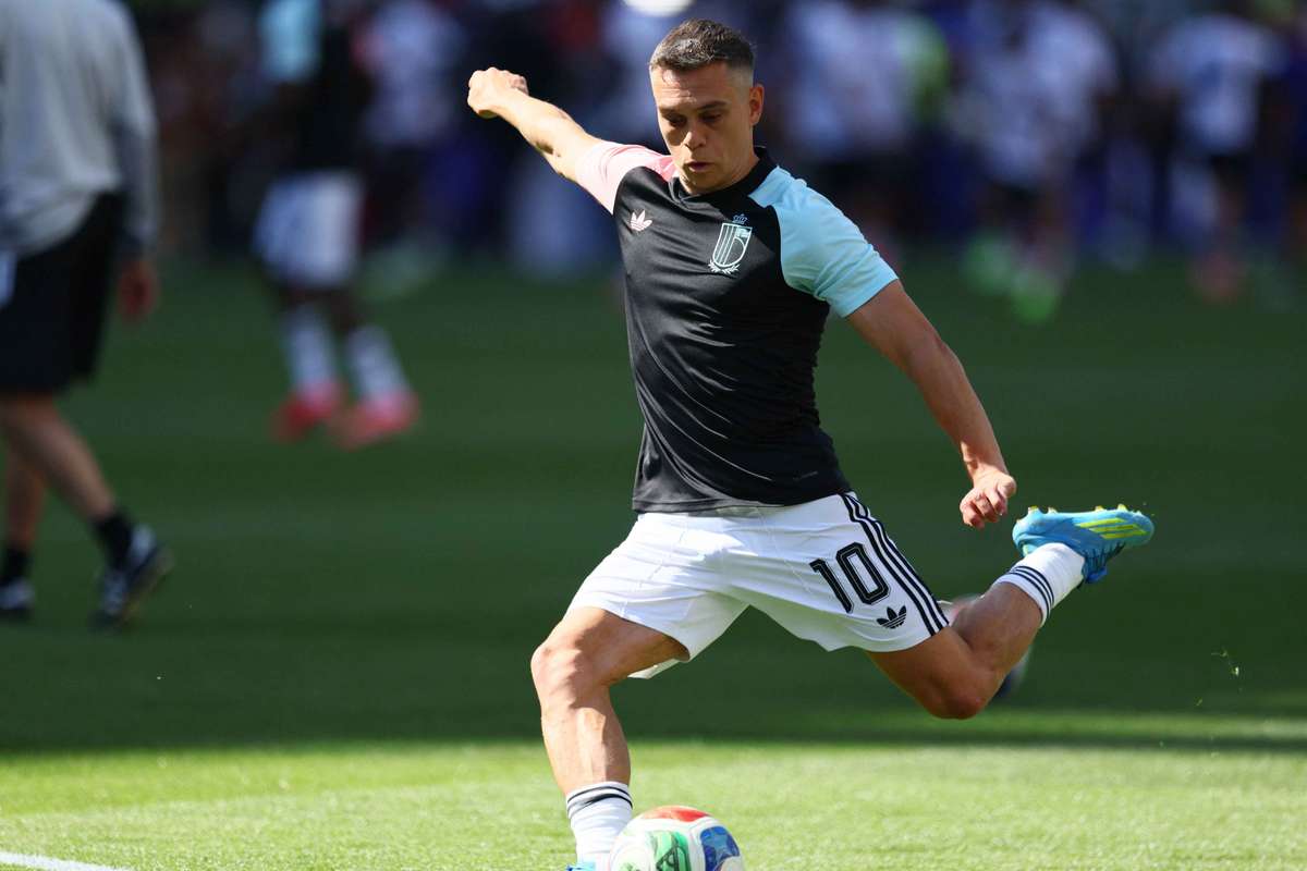Beșiktaș finalizează transferul lui Leandro Trossard de la Arsenal. 2 Besiktas finalizeaza transferul lui Leandro Trossard de la Arsenal