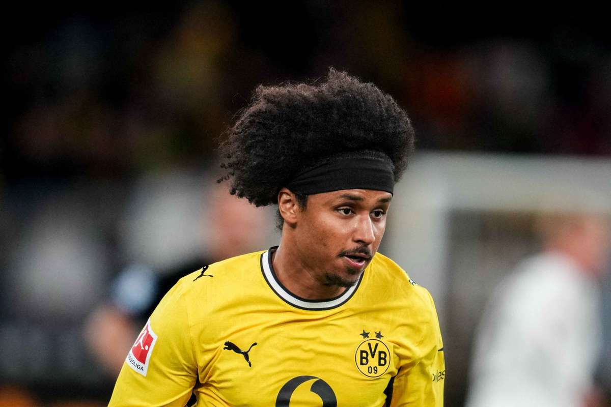 Borussia Dortmund confirma lipsa lui Adeyemi Negocierile cu Barcelona continua