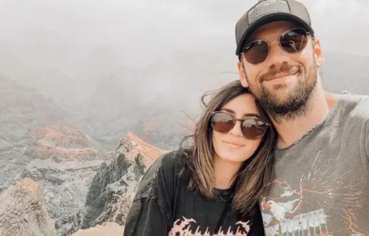 Caleb Shomo si sotia sa divorteaza dupa aproape 14 ani de casnicie Artistul a recunoscut ca este homosexual Sunt mandru
