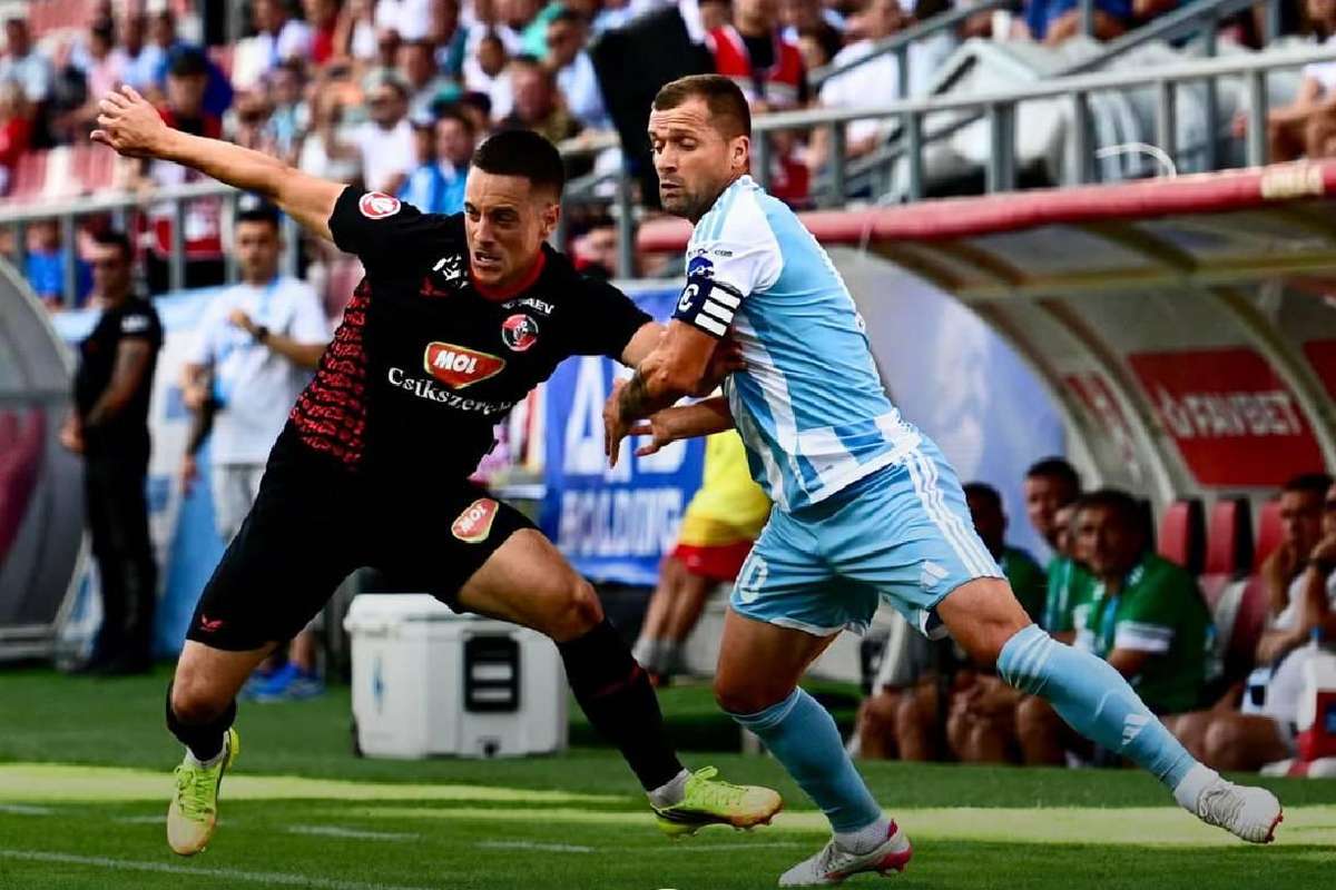 Corvinul se întoarce în Superligă! Debut pe teren propriu împotriva Csikszereda. 2 Corvinul se intoarce in Superliga Debut pe teren propriu impotriva Csikszereda