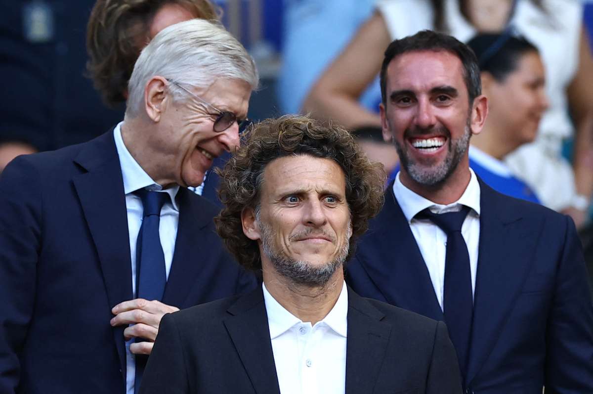 Diego Forlán este pe cale să devină noul antrenor al echipei naționale a Uruguayului. 2 Diego Forlan este pe cale sa devina noul antrenor al echipei nationale a Uruguayului