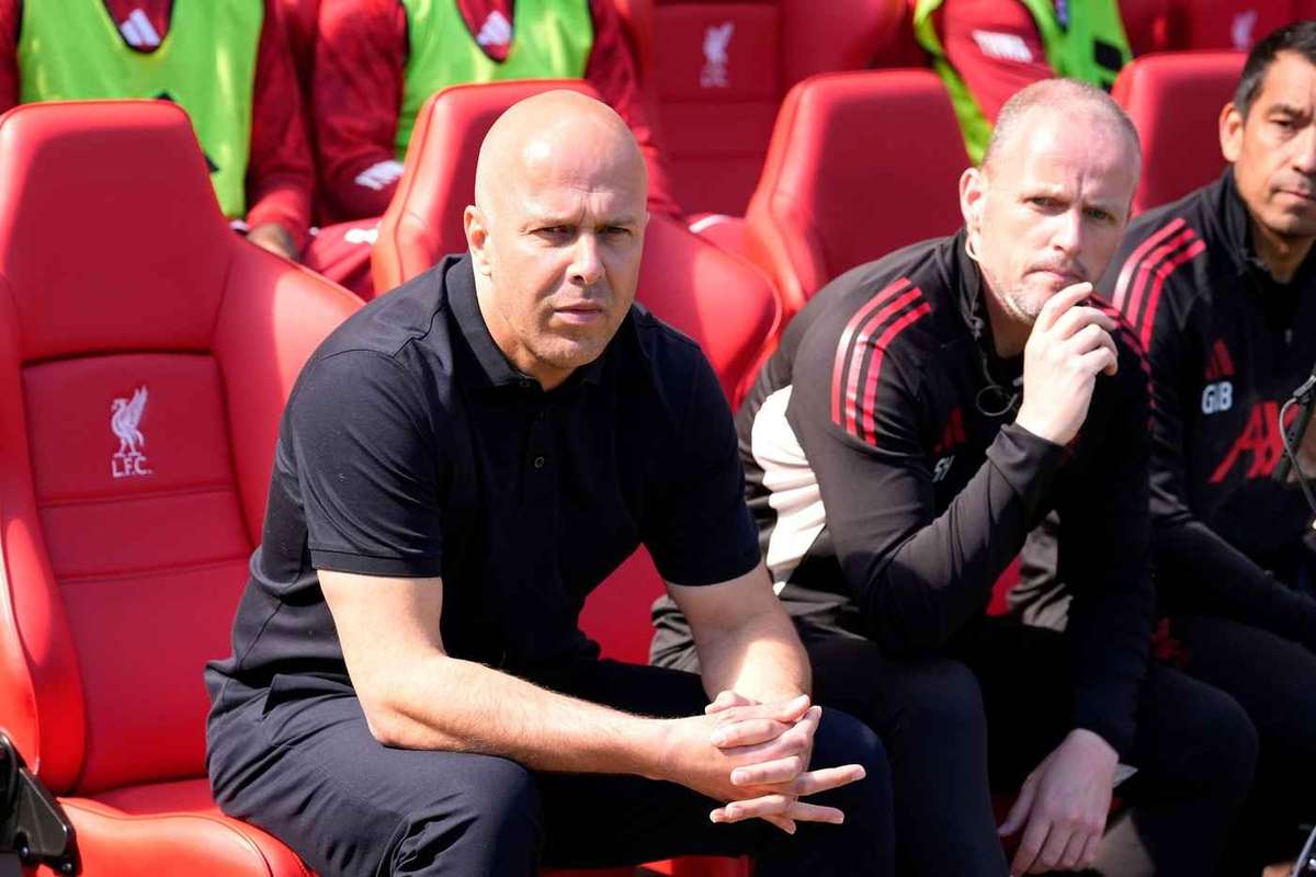 Liverpool îi facilitează drumul lui Arne Slot către funcția de selecționer al Olandei. 2 Liverpool ii faciliteaza drumul lui Arne Slot catre functia de selecioner al Olandei