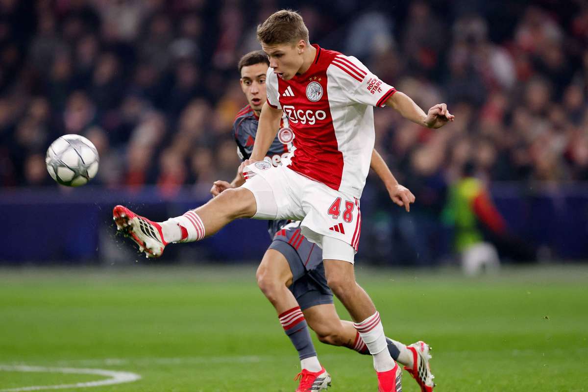 Newcastle plătește 27 de milioane de euro pentru un jucător de 18 ani de la Ajax. 3 Newcastle platest 27 de milioane de euro pentru un jucator de 18 ani de la