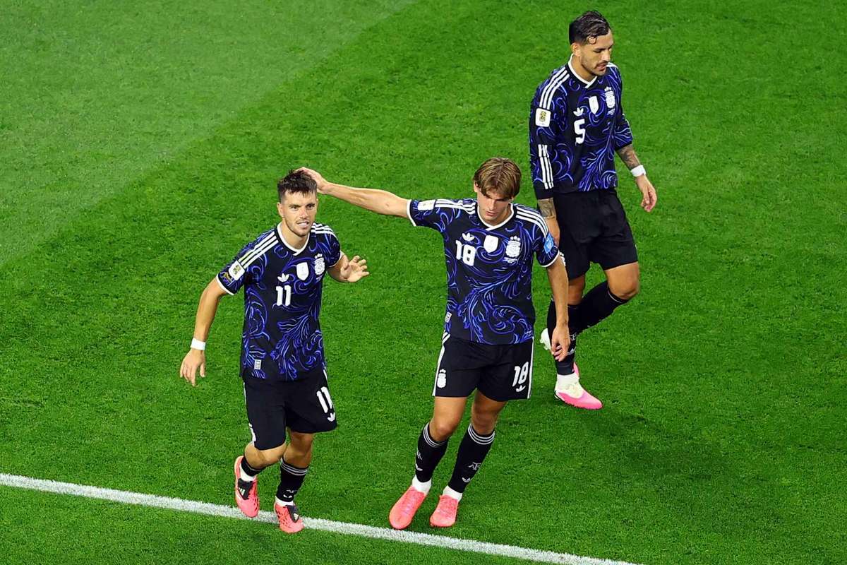 Real Madrid obține aproximativ 90 de milioane de euro din vânzări de jucători. 2 Real Madrid obtine aproximativ 90 de milioane de euro din vanzari de jucatori