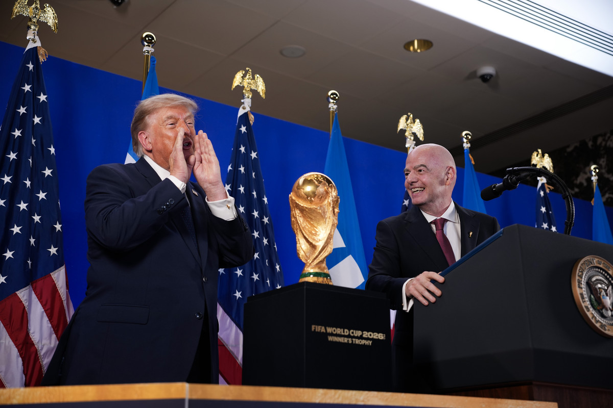 Trump vrea ca SUA sa organizeze din nou un Campionat Mondial dar fara Mexic si Canada