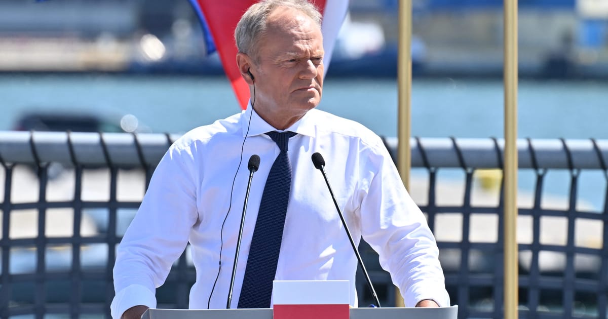 Tusk indeamna Ucraina sa contribuie la imbunatatirea relationilor cu Polonia
