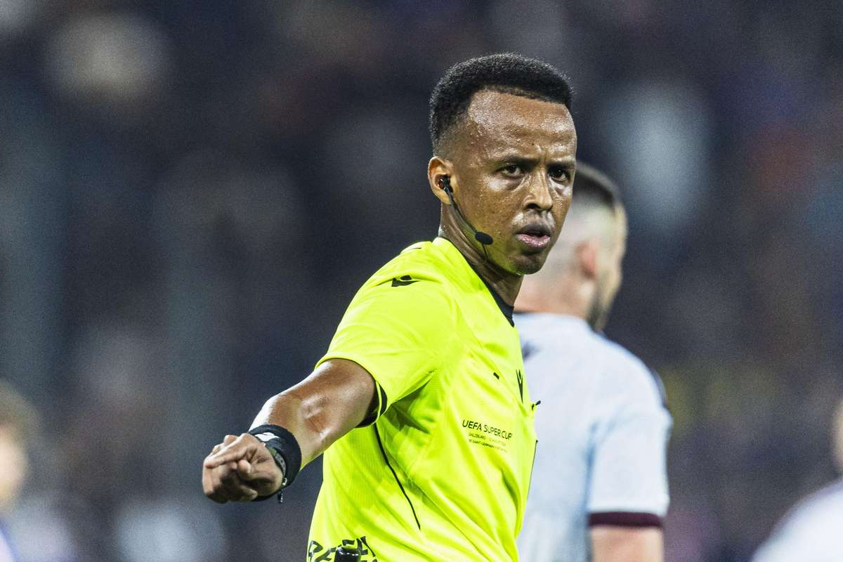 Aceasta a fost Cupa mea Mondiala Arbitru somalez interzis in SUA isi exprima recunostinta fata de UEFA dupa Supercupa Europei