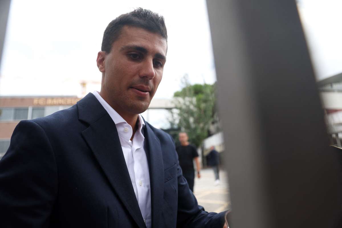 Barcelona se pregateste sa faca un anunt important Rodri a semnant contractul dupa ce a trecut de vizita medicala