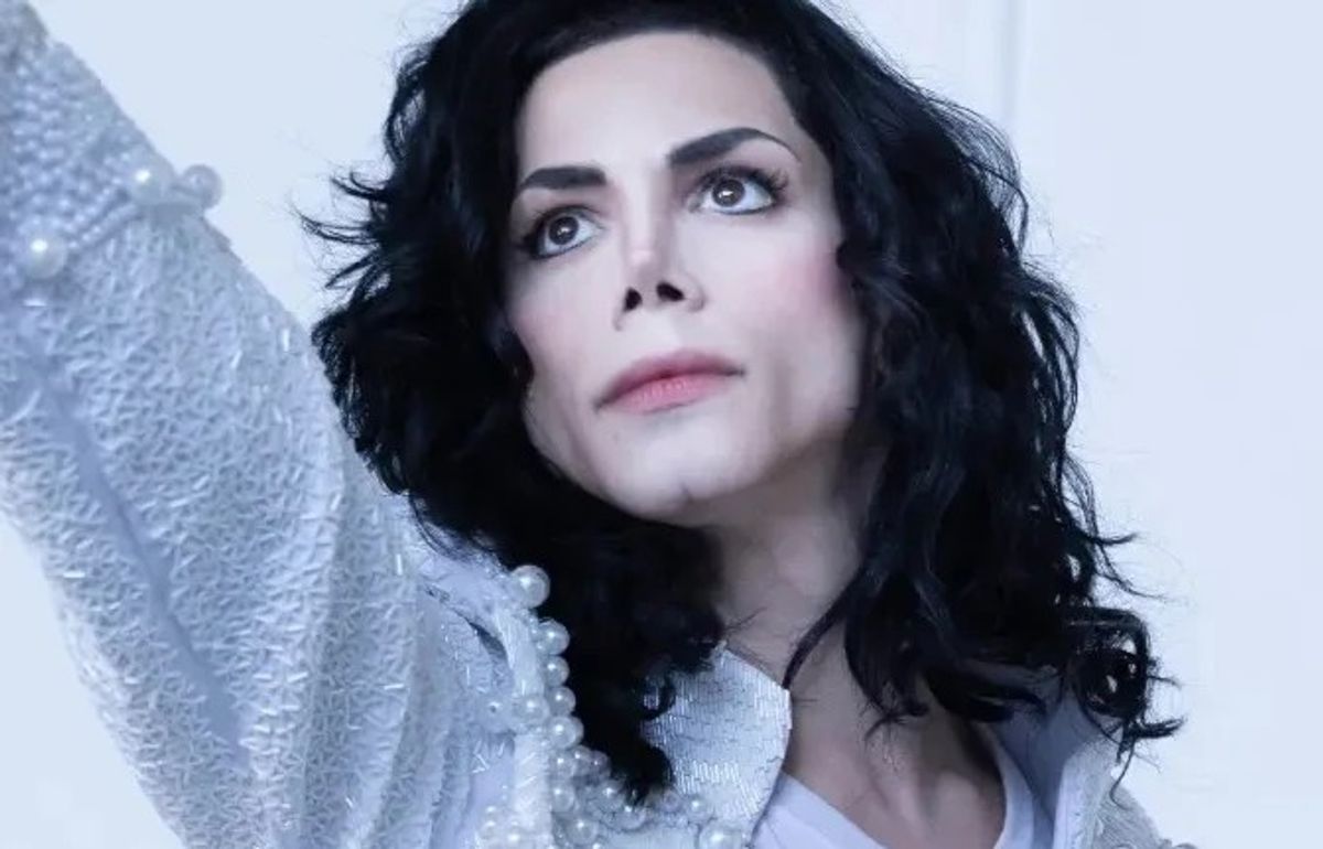 El este barbatul care incepe sa se opereze de la 15 ani pentru a semena cu Michael Jackson Cum arata inainte de interventiile estetice