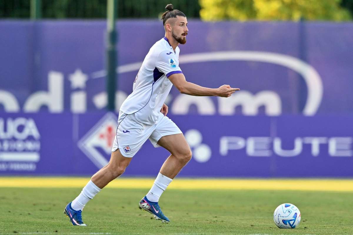 LIVE Real Madrid - Fiorentina: Radu Drăgușin joacă din primul minut 2 LIVE Real Madrid Fiorentina Radu Dragusin joaca din primul minut