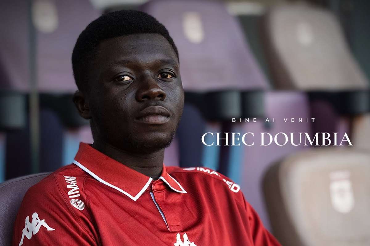 Oficial Rapid finalizeaza al zecelea transfer al verii Mijlocasul Chec Bebel Doumbia soseste de la Genoa