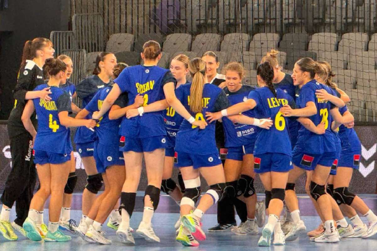 Primele echipe calificate în sferturile de finală ale Campionatului Mondial U18 la handbal feminin. Când va juca România. 2 Primele echipe calificate in sferturile de finala ale Campionatului Mondial U18 la handbal feminin Cand va juca Romania