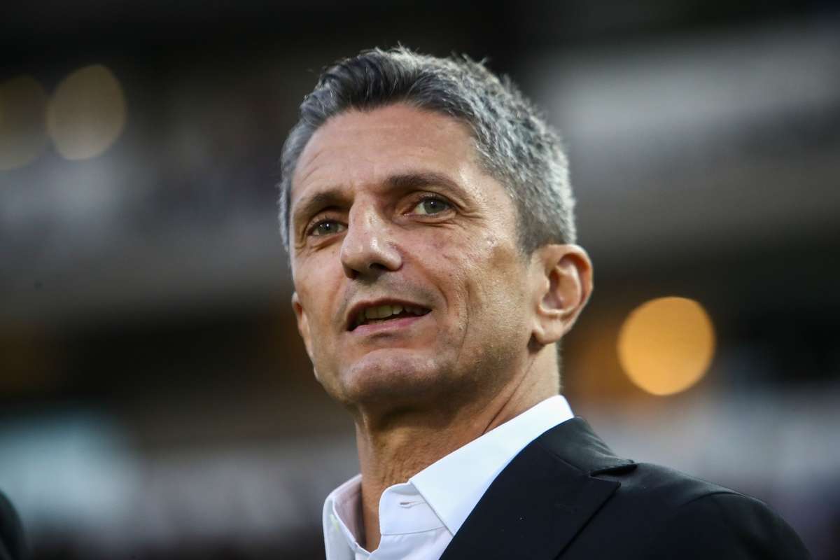 Primul trofeu pentru Razvan Lucescu ca antrenor la Al Sadd a castigat Cupa Al Ahrar dupa victoria impotriva lui MC Alger