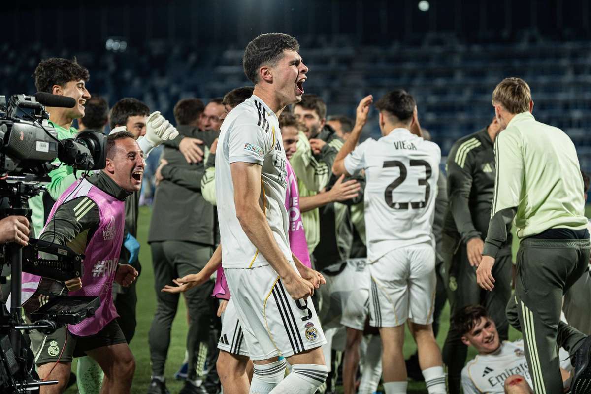 Real Madrid a realizat o achiziție surprinzătoare! 10 milioane de euro pentru un atacant care nu a jucat încă în prima echipă. 2 Real Madrid a realizat o achizitie suprinzatoare 10 milioane de euro pentru un atacant care nu a jucat inca in prima echipa