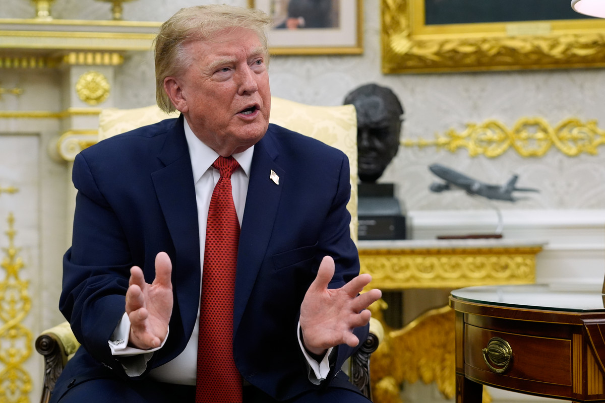 Trump diminueaza ingrijorarile privind schimbul de replici intre Burnham si imitatorul sau Wiles