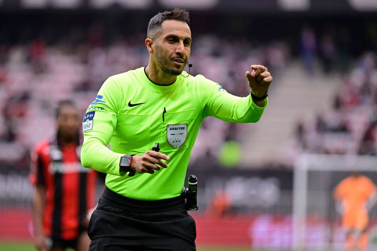 Un arbitru din Ligue 1 a primit o condamnare la inchisoare cu suspendare pentru violen in familie