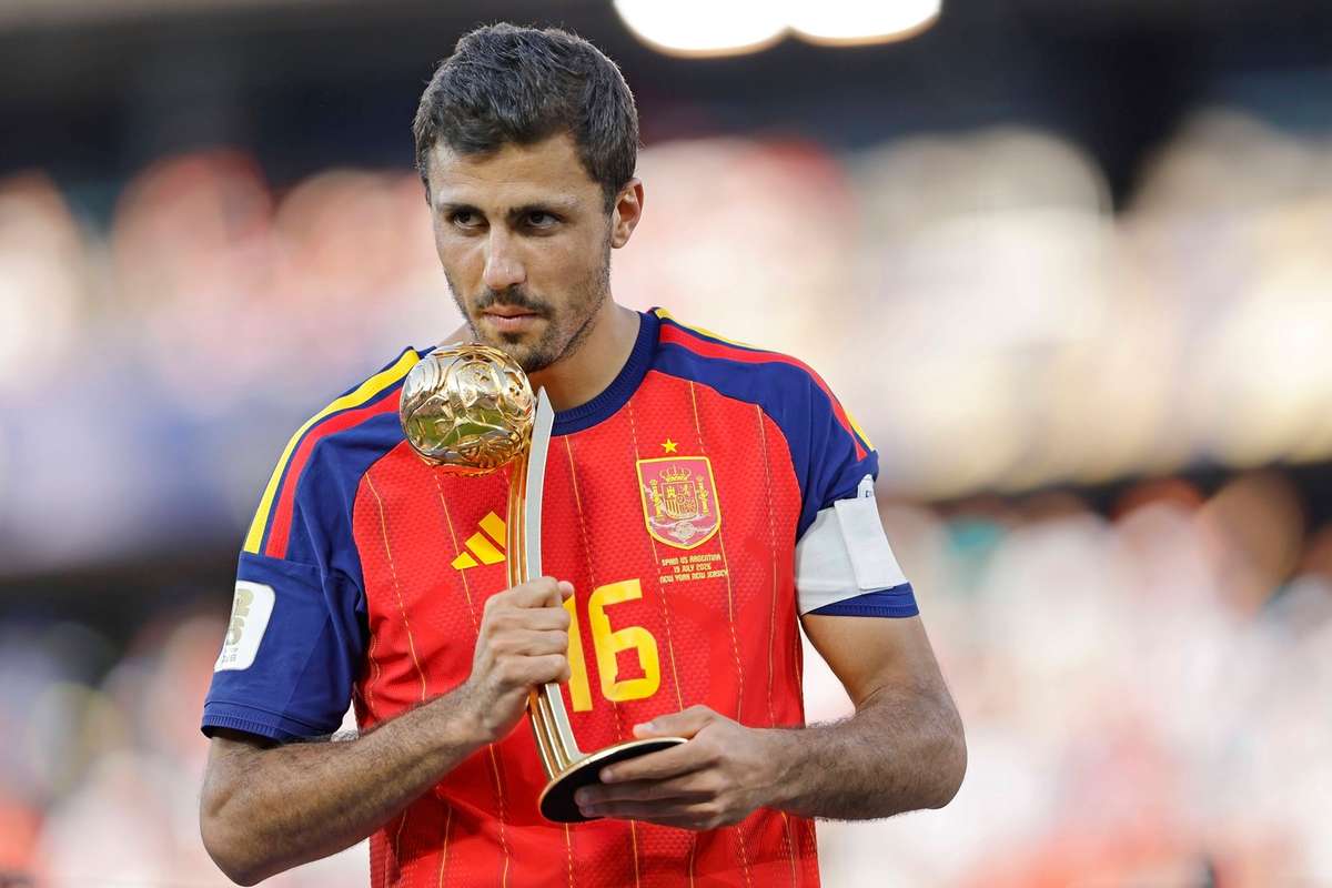 iatane Barcelona acord cu Manchester City pentru transferul lui Rodri