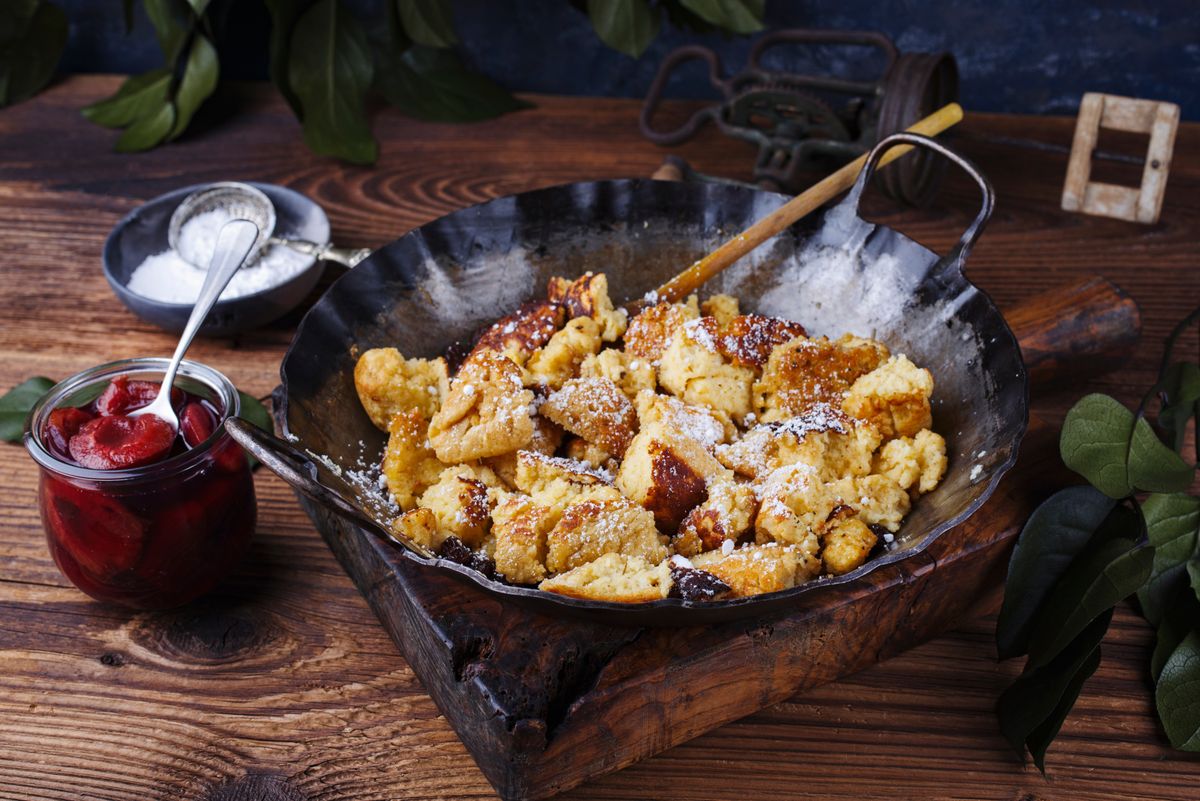 Kaiserschmarrn, desertul austriac pufos care se desface în bucăți. Cum să prepari acasă rețeta preferată de împăratul Franz Joseph 2 kaiserschmarrn desertul austriac pufos care se desface in bucati cum sa prepari acasa reteta preferata de imparatul franz joseph