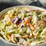 Coleslaw fără apă: trucul simplu înainte de dressing