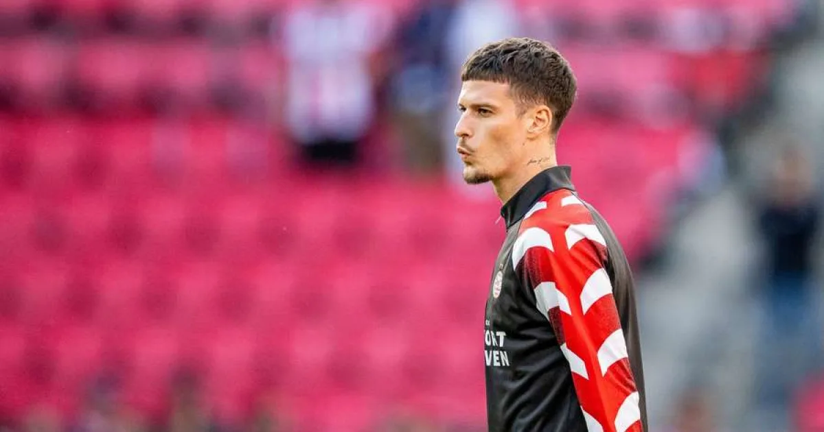 Dennis Man, tot mai departe de PSV! Românul, rezervă în prima înfrângere a Olandei