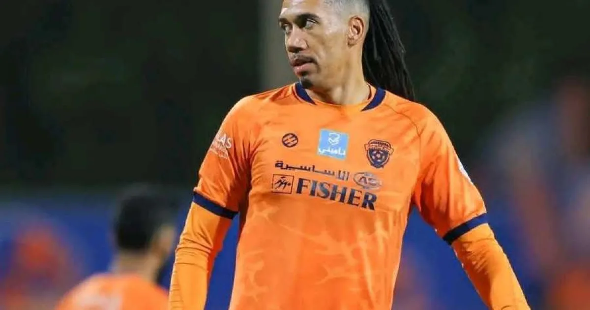 FC Porto își întărește apărarea cu Chris Smalling