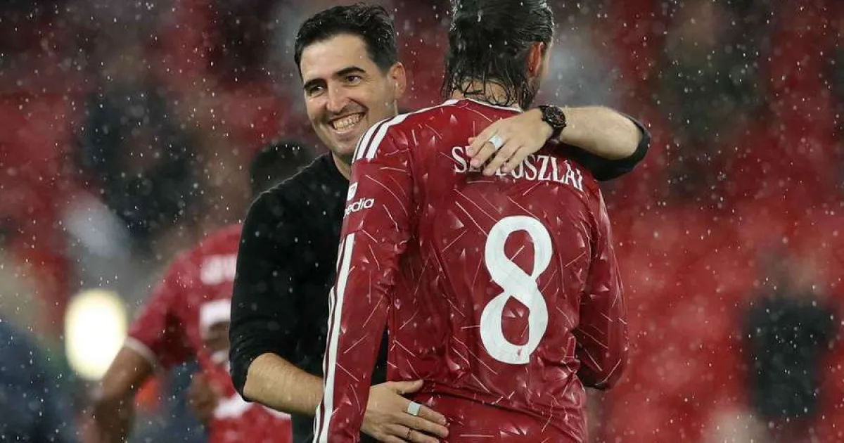 Iraola elogiază Liverpool după înfrângerea Tottenhamului: „Sunt mulțumit de evoluție” 4 Iraola elogiază Liverpool după înfrângerea Tottenhamului: „Sunt mulțumit de evoluție”