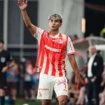Operație reușită pentru fotbalistul lui Dinamo! Cât timp va fi absent