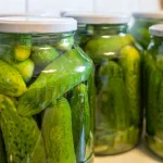 Trucul bunicilor pentru castraveți murați tari și crocanți toată iarna