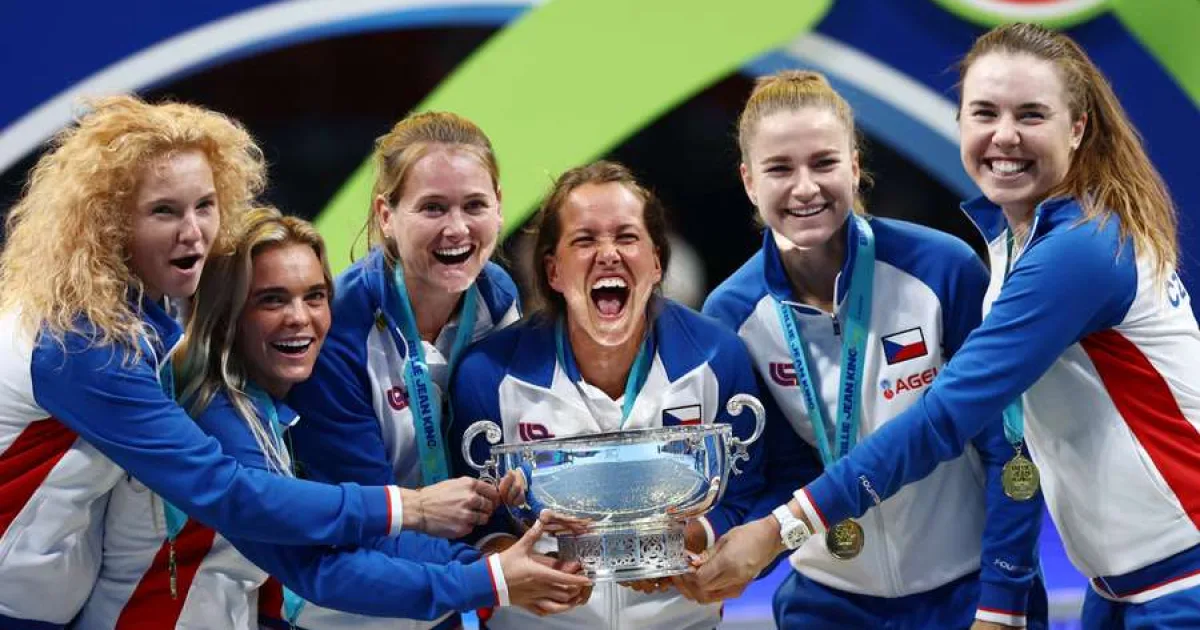 VIDEO! Noskova și Muchova aduc Cehiei al 12-lea trofeu Billie Jean King Cup 3 VIDEO! Noskova și Muchova aduc Cehiei al 12-lea trofeu Billie Jean King Cup