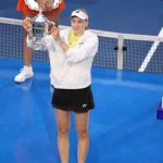 VIDEO. Rybakina triumfă la US Open și primește un premiu de 5,5 milioane de dolari.