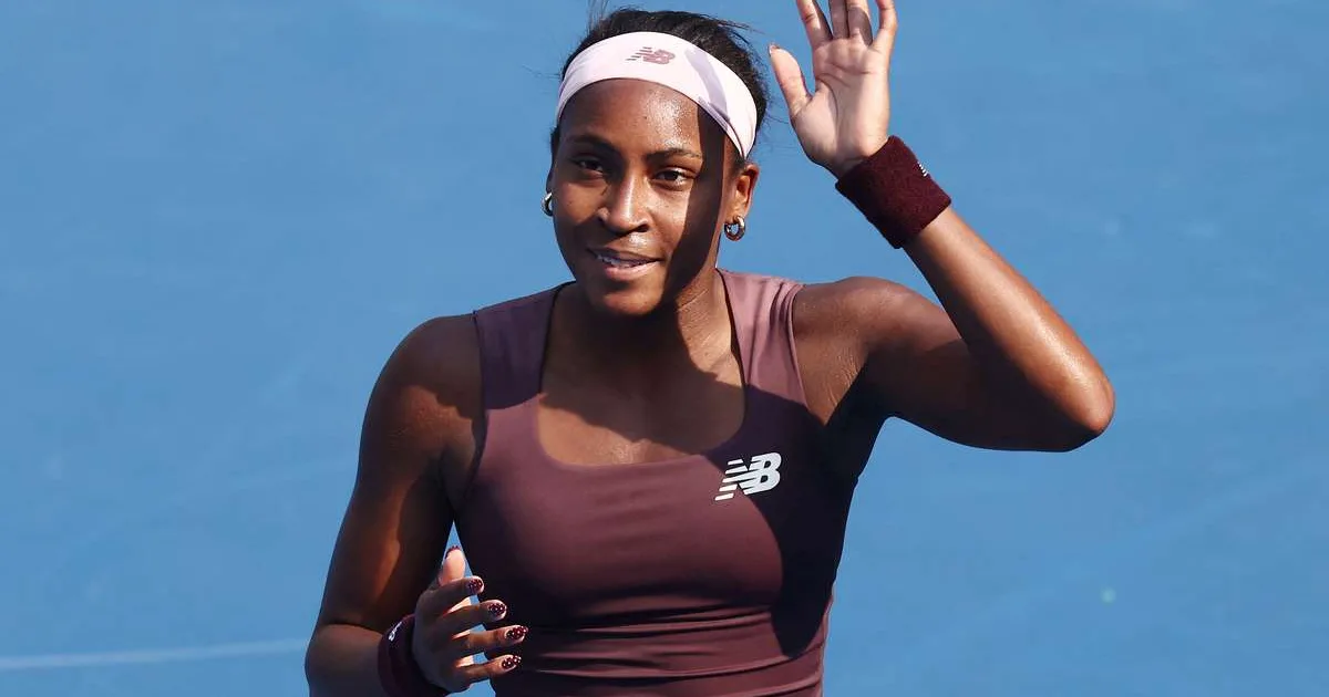 Coco Gauff, învinsă greu de Osorio la Beijing, dar merge în turul al treilea