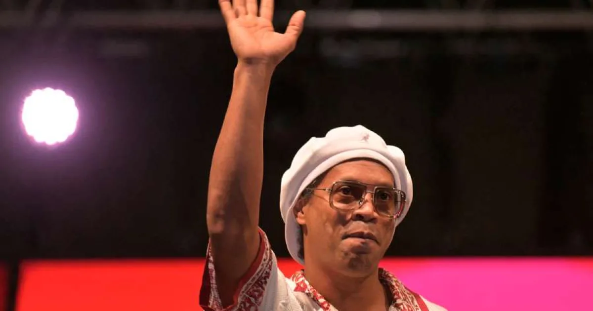 Ronaldinho anunță când va reveni oficial pe teren