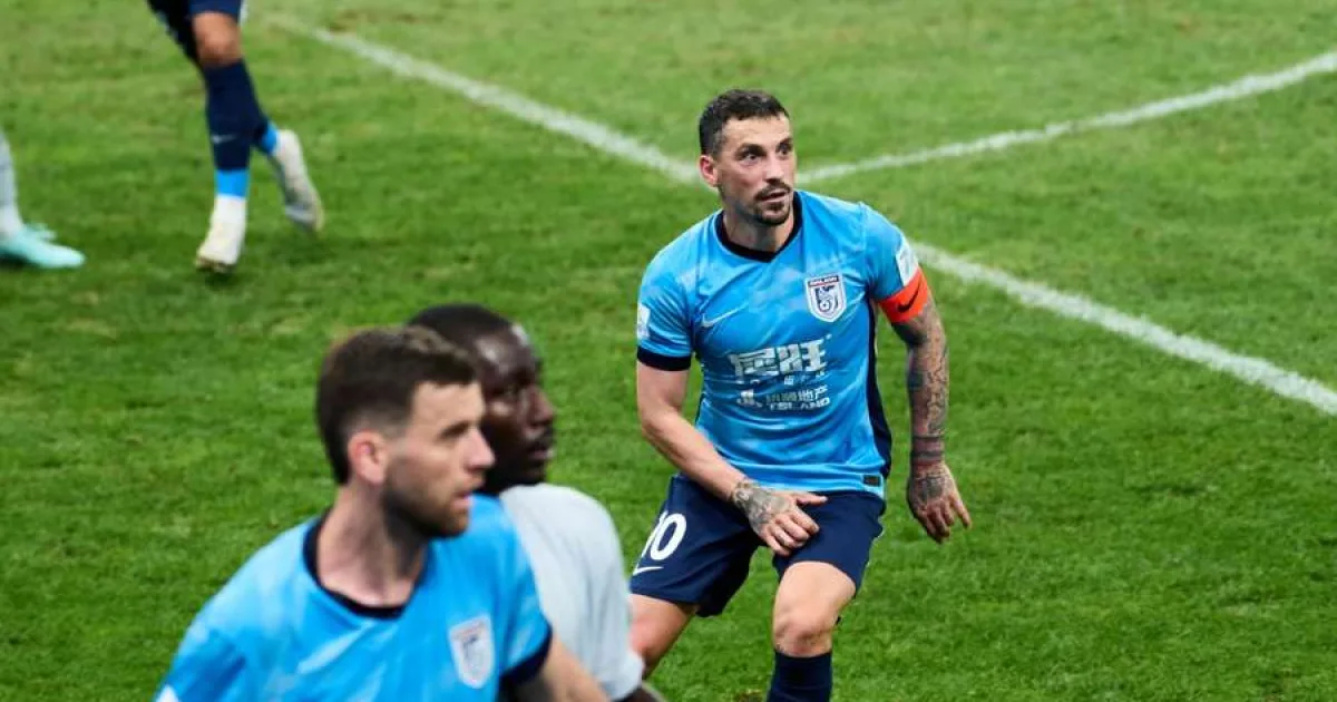 Stanciu, a doua notă din echipă după victoria clară a lui Dalian Yingbo 2 Stanciu, a doua notă din echipă după victoria clară a lui Dalian Yingbo