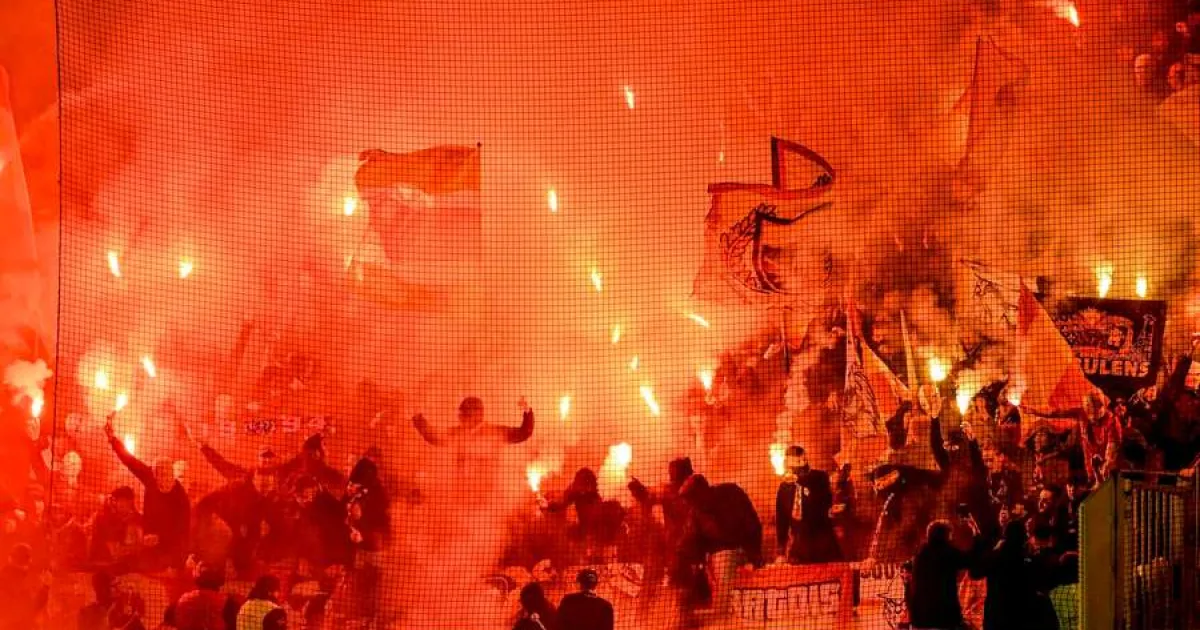 UEFA interzice fanii unei echipe din Liga Campionilor la două deplasări